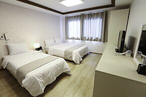 Yeongdeungpo VIP Hotel