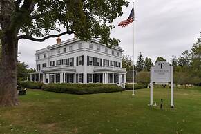 Topping Rose House