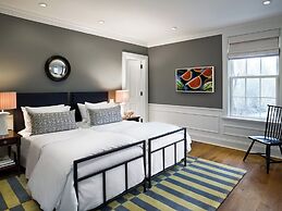 Topping Rose House