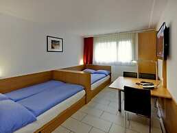 Good Night Inn