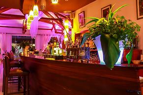 Nomad Suites Residence