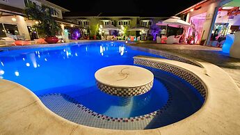 Nomad Suites Residence