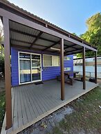 Lani's Holiday Island - Caravan Park
