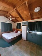 Lani's Holiday Island - Caravan Park