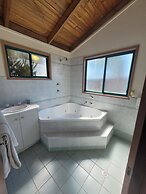 Lani's Holiday Island - Caravan Park