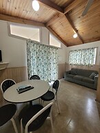 Lani's Holiday Island - Caravan Park