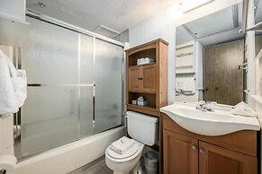Casa Del Mar Beach Suites by AB Sea Resorts