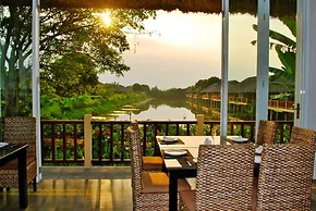 Mekong Riverside Boutique Resort & Spa