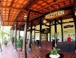 Mekong Riverside Boutique Resort & Spa