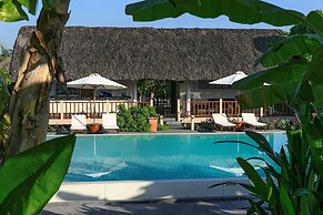 Mekong Riverside Boutique Resort & Spa