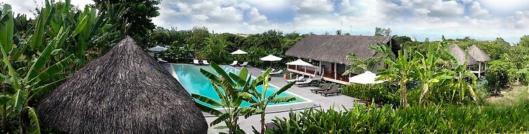 Mekong Riverside Boutique Resort & Spa