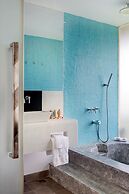 Mekong Riverside Boutique Resort & Spa