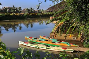 Mekong Riverside Boutique Resort & Spa
