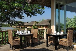 Mekong Riverside Boutique Resort & Spa