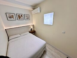 Far Home Gran Vía - Hostel