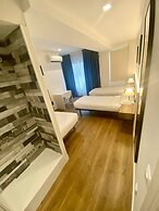 Far Home Gran Vía - Hostel