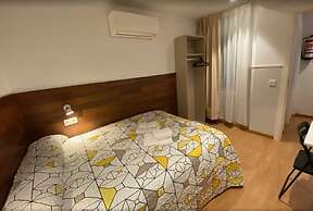 Far Home Gran Vía - Hostel