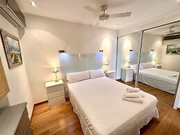 Far Home Gran Vía - Hostel