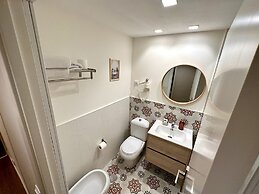 Far Home Gran Vía - Hostel