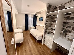 Far Home Gran Vía - Hostel