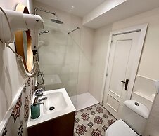 Far Home Gran Vía - Hostel