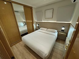 Far Home Gran Vía - Hostel