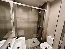 Far Home Gran Vía - Hostel