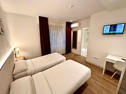 Far Home Gran Vía - Hostel