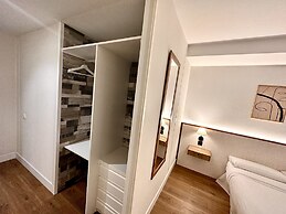 Far Home Gran Vía - Hostel