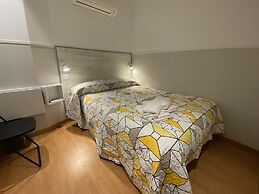 Far Home Gran Vía - Hostel