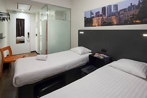 easyHotel The Hague City Centre