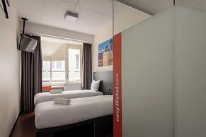 easyHotel The Hague City Centre