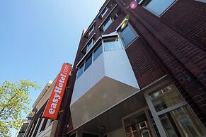easyHotel The Hague City Centre