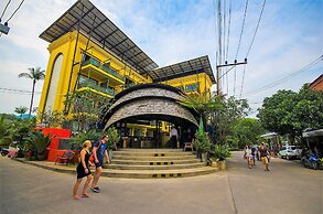 Bhundhari Chaweng Beach Resort Koh Samui