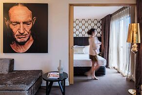 Museum Apartment Hotel, Independent Collection by EVT