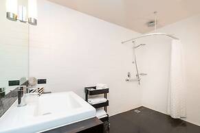 Museum Apartment Hotel, Independent Collection by EVT