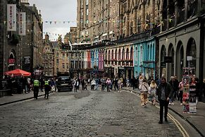 Garner Edinburgh Haymarket by IHG