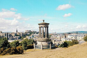 Garner Edinburgh Haymarket by IHG