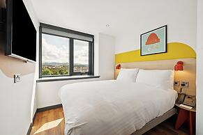 Garner Edinburgh Haymarket by IHG