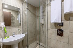 Platan Yuzhniy Hotel