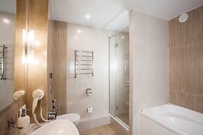 Platan Yuzhniy Hotel