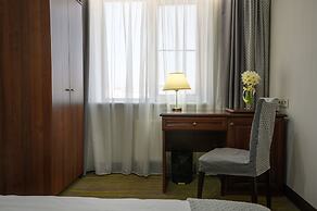 Platan Yuzhniy Hotel