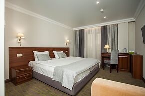 Platan Yuzhniy Hotel