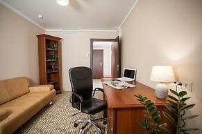 Platan Yuzhniy Hotel