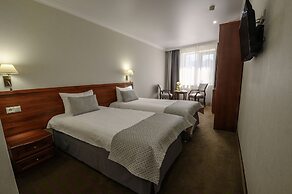 Platan Yuzhniy Hotel