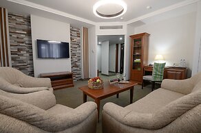 Platan Yuzhniy Hotel