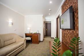 Platan Yuzhniy Hotel