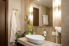 Platan Yuzhniy Hotel