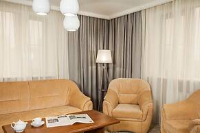Platan Yuzhniy Hotel