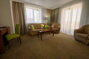 Platan Yuzhniy Hotel
